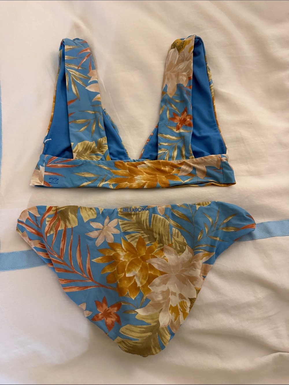 Billabong Blue Floral Plunge Bikini Top and Bottom - Picture 2 of 2